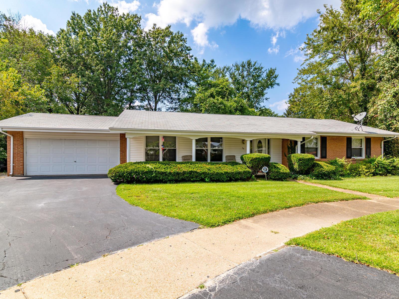 78 Boca Raton Court Chesterfield, MO 63017 - Photo 1 of 32 Gallery Image 1