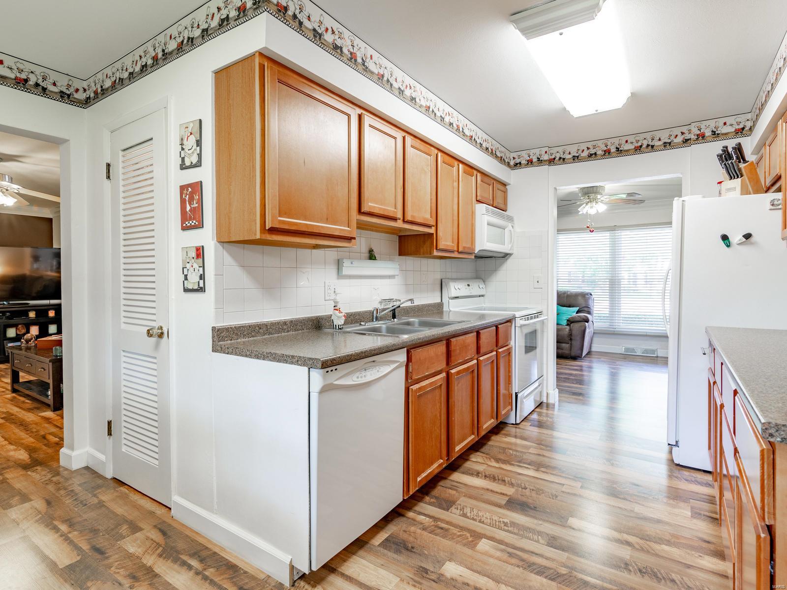 78 Boca Raton Court Chesterfield, MO 63017 - Photo 10 of 32 Gallery Image 10