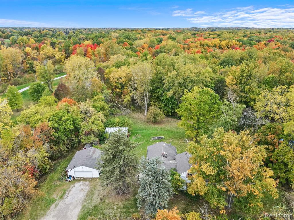 5550 Atlas Road Grand Blanc, MI 48439 - Photo 2 of 28