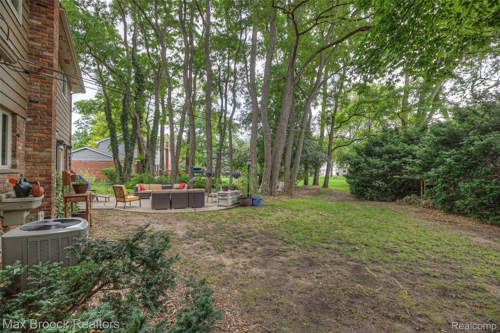 2633 Rambling Way Bloomfield Hills, MI 48302 - Photo 25 of 30 -4.jpg