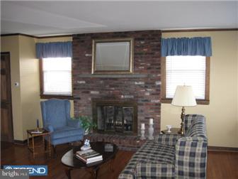 2954 Kanes Road Willow Grove, PA 19090 - Photo 3 of 12 Gallery Image 3