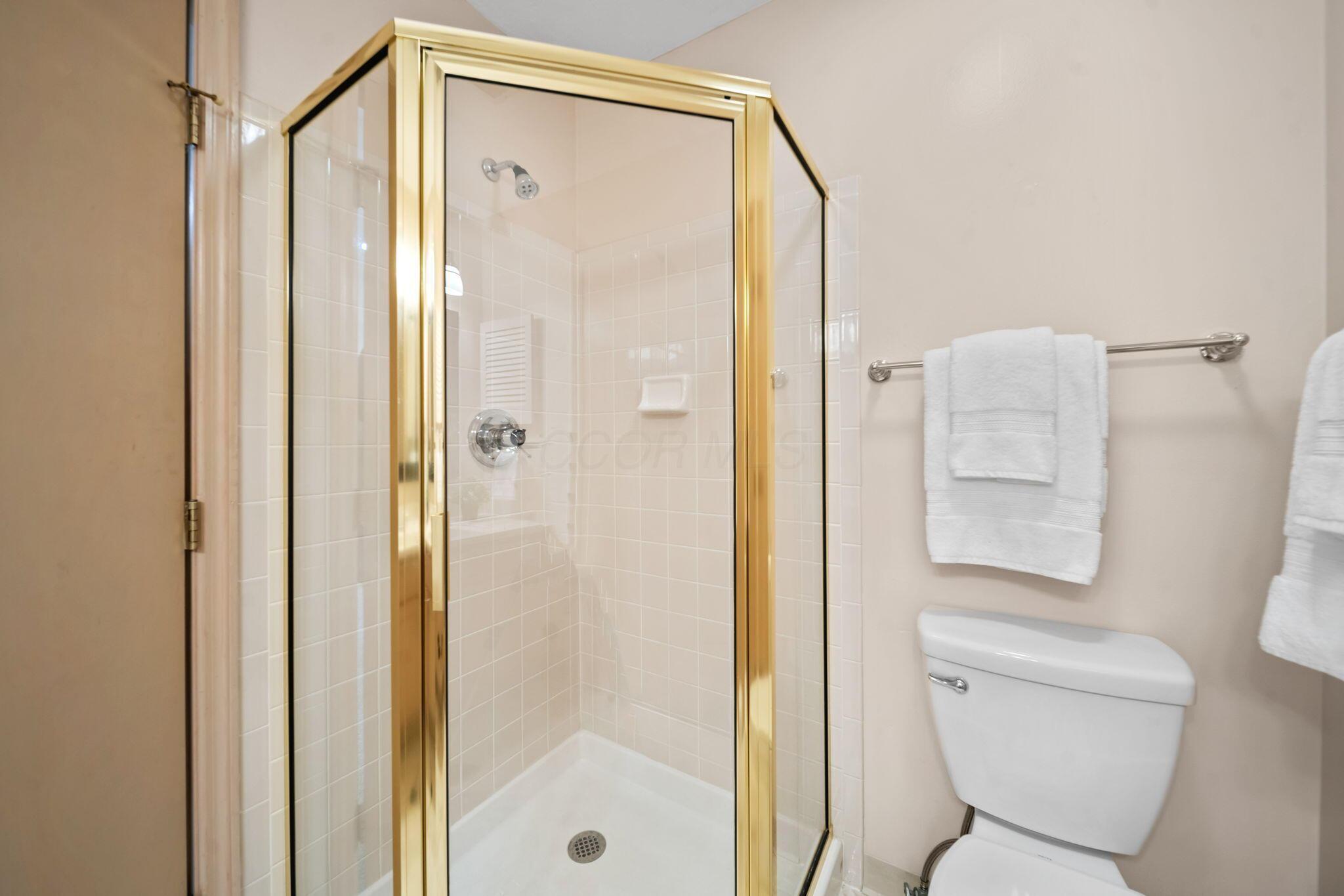 354 Hidden Ravines Drive Powell, OH 43065 - Photo 24 of 35 Bedroom Suite 2 Full Bath