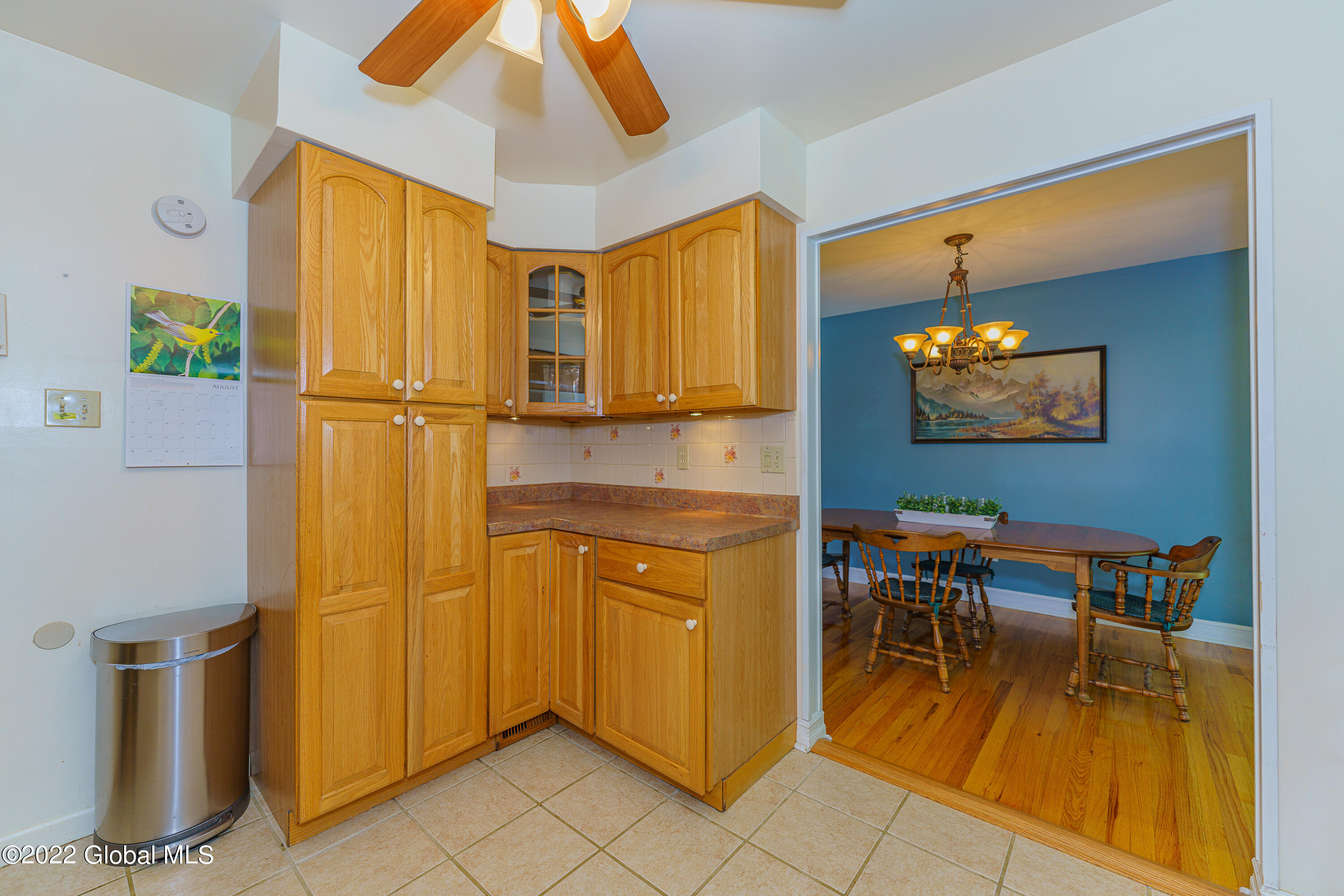 38 Crestone Road Colonie, NY 12205 - Photo 16 of 37 4 Kitchen 3