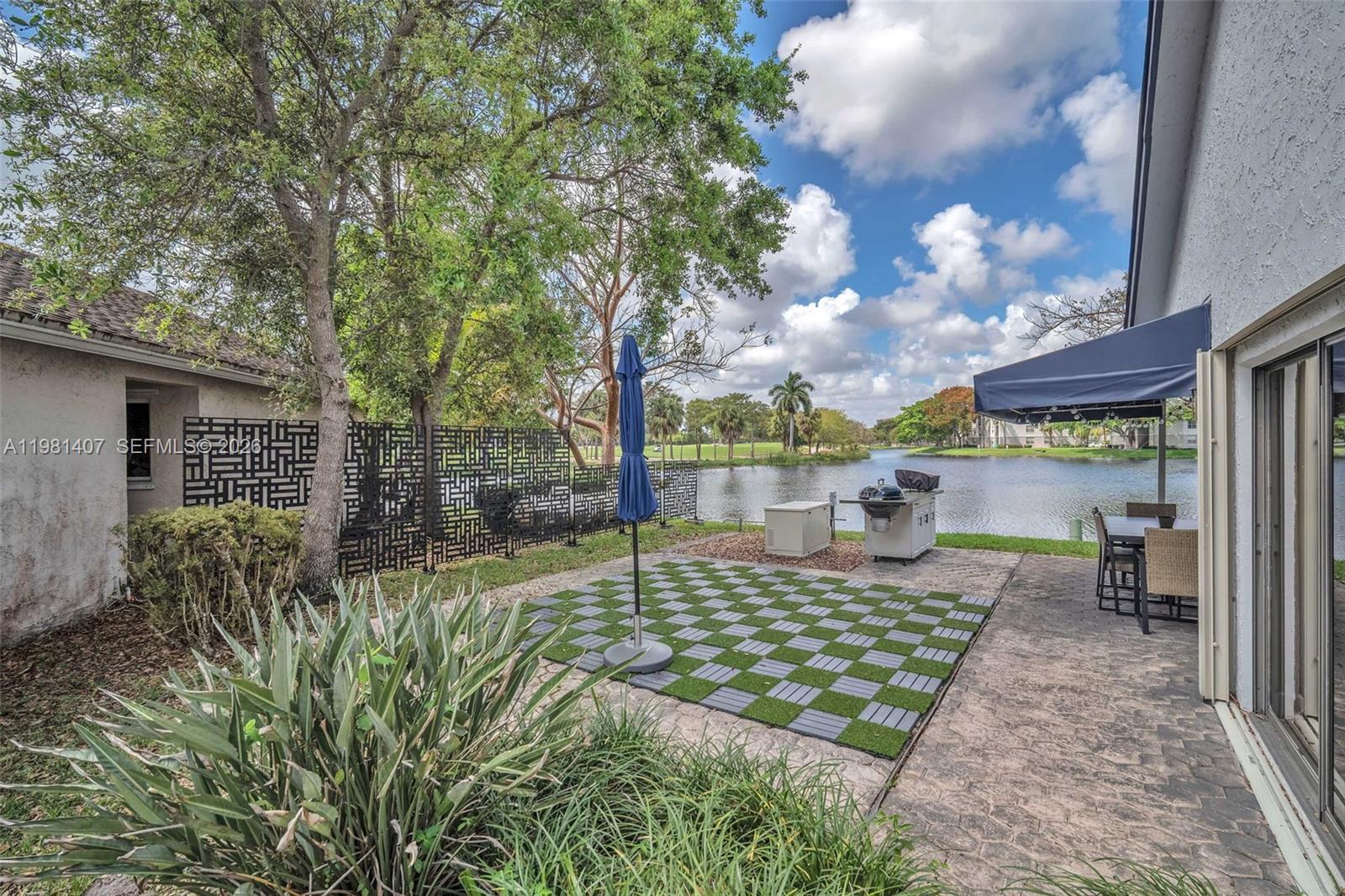 211 Southwest 87th Terrace Plantation, FL 33324 - Photo 40 of 54