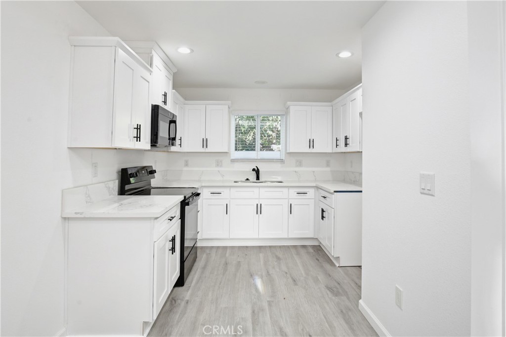4521 Emerson Street Riverside, CA 92506 - Photo 3 of 14 Gallery Image 3