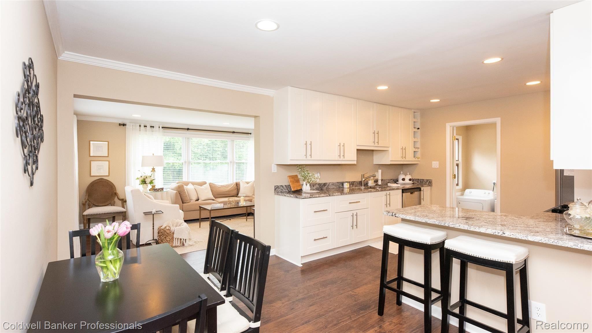 35932 Hardenburg Road Farmington, MI 48331 - Photo 11 of 34 00__30.jpg