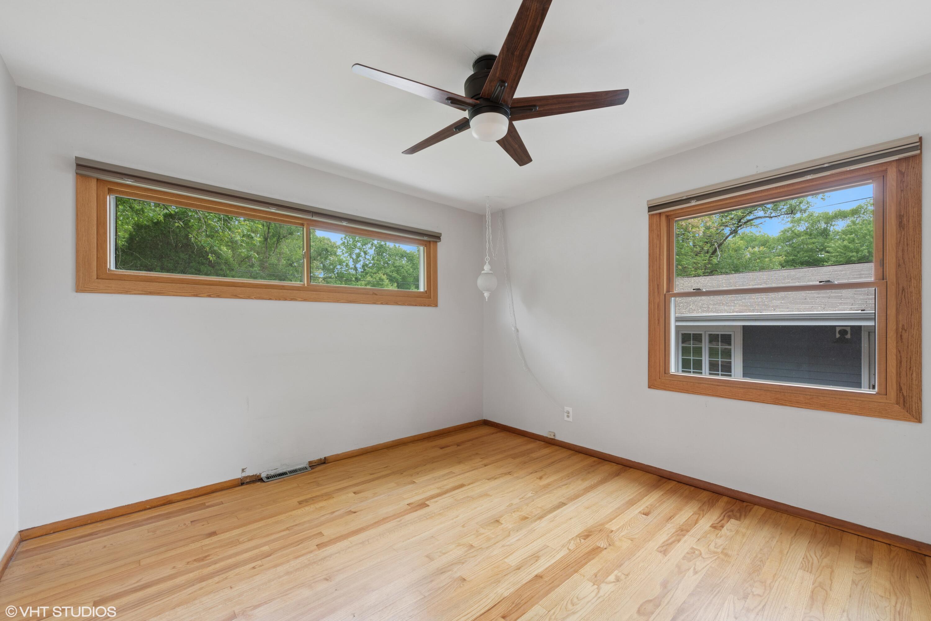 925 North Warren Street Gary, IN 46403 - Photo 7 of 17 3000x2002