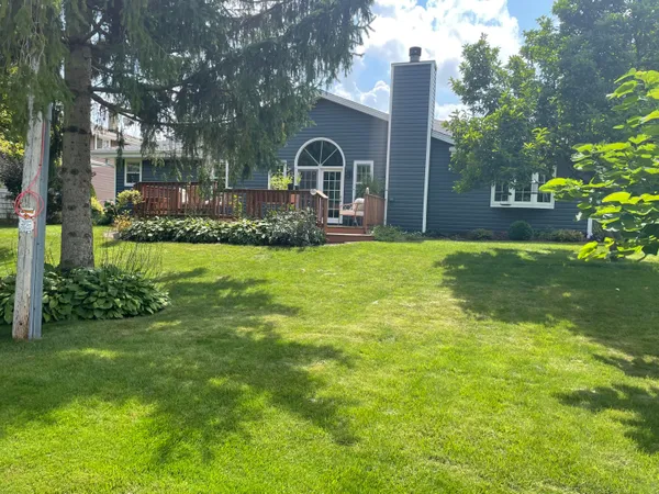 $482,000 | N166W20832 Parkway Drive, Jackson, WI 53037
