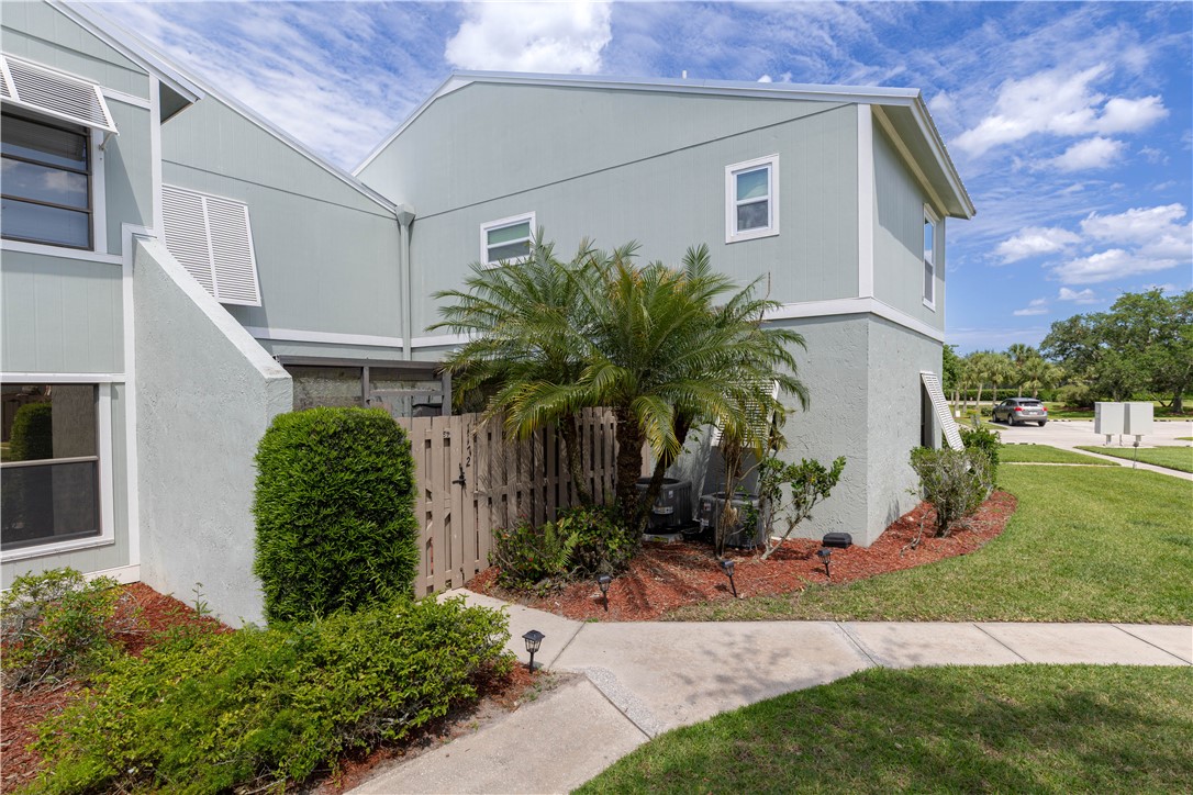 1172 Breezy Way, Unit 5D Sebastian, FL 32958 - Photo 22 of 30