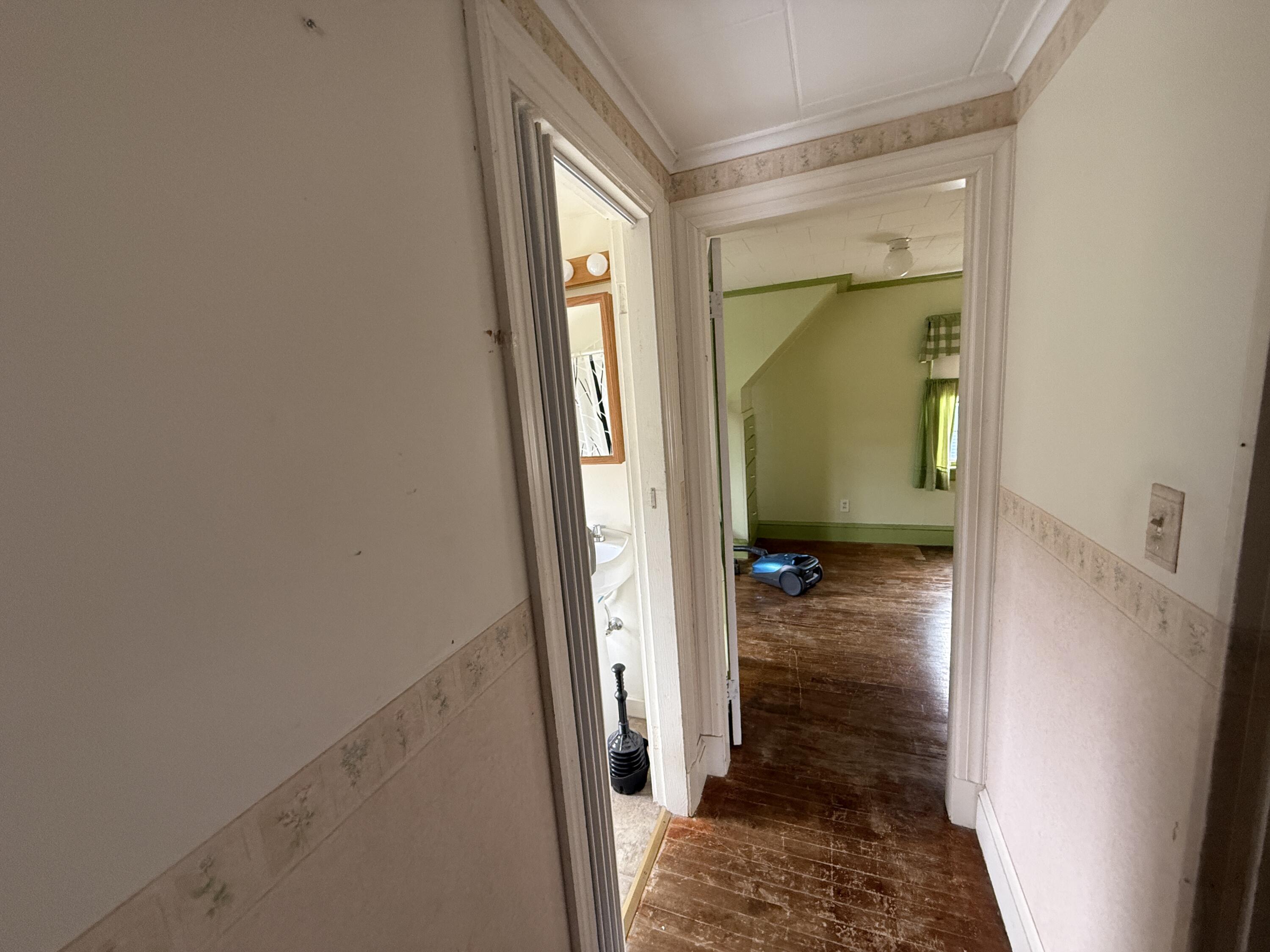 49 Elm Street Houlton, ME 04730 - Photo 19 of 28 IMG_2630