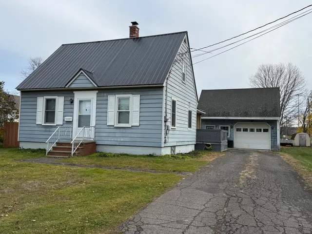 $165,000 | 49 Elm Street, Houlton, ME 04730