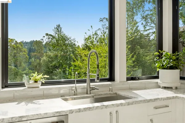 $1,198,000 | 45 Homeglen Lane, Oakland, CA 94611