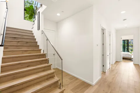 $1,198,000 | 45 Homeglen Lane, Oakland, CA 94611