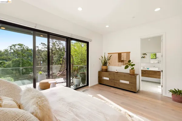 $1,198,000 | 45 Homeglen Lane, Oakland, CA 94611