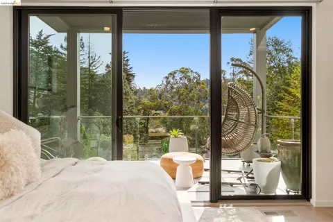 $1,198,000 | 45 Homeglen Lane, Oakland, CA 94611