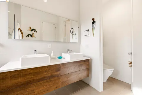 $1,198,000 | 45 Homeglen Lane, Oakland, CA 94611