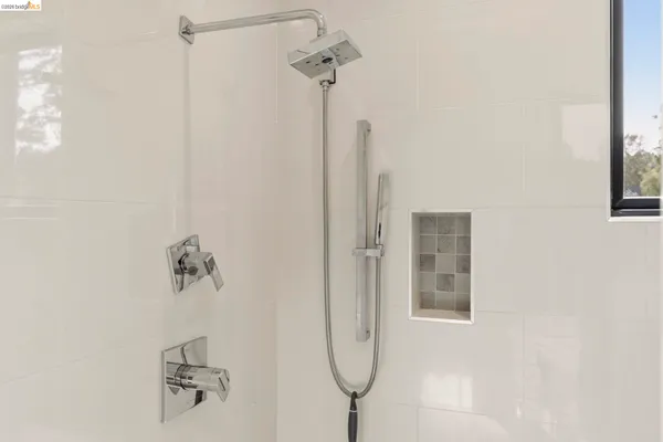 $1,198,000 | 45 Homeglen Lane, Oakland, CA 94611