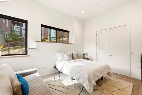 $1,198,000 | 45 Homeglen Lane, Oakland, CA 94611