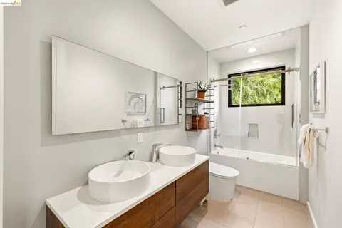 $1,198,000 | 45 Homeglen Lane, Oakland, CA 94611