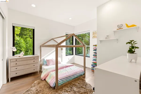 $1,198,000 | 45 Homeglen Lane, Oakland, CA 94611