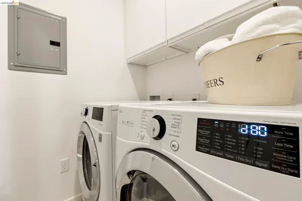 $1,198,000 | 45 Homeglen Lane, Oakland, CA 94611