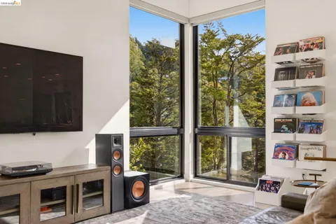 $1,198,000 | 45 Homeglen Lane, Oakland, CA 94611