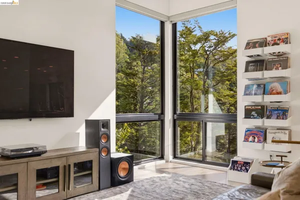 $1,198,000 | 45 Homeglen Lane, Oakland, CA 94611