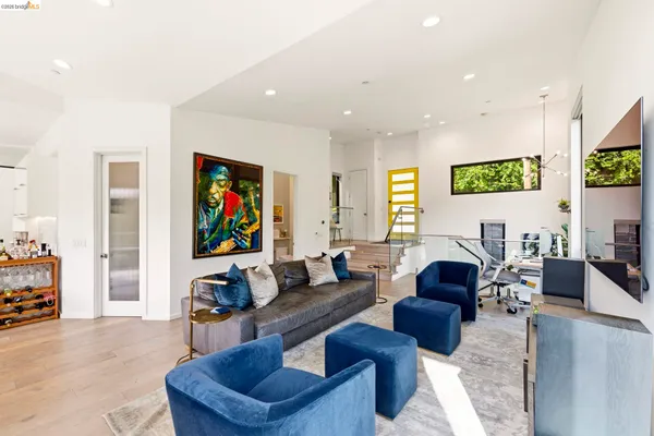 $1,198,000 | 45 Homeglen Lane, Oakland, CA 94611