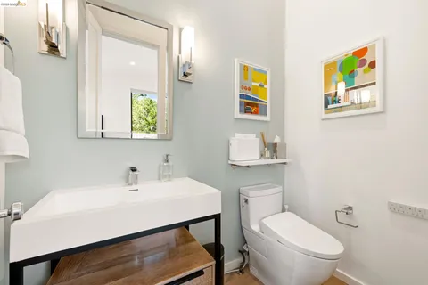 $1,198,000 | 45 Homeglen Lane, Oakland, CA 94611