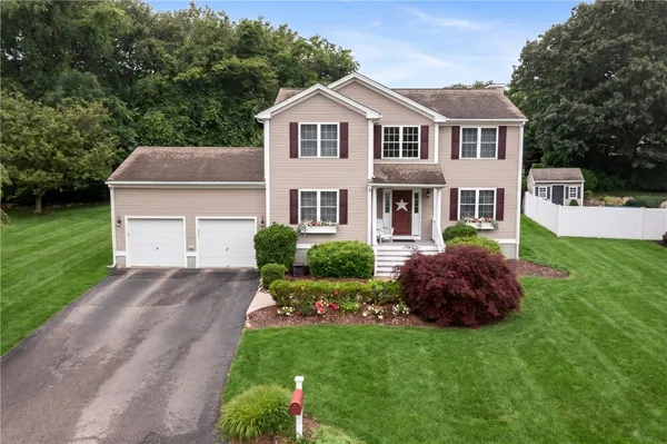$875,000 | 104 Birchwood Drive, South Kingstown, RI 02879