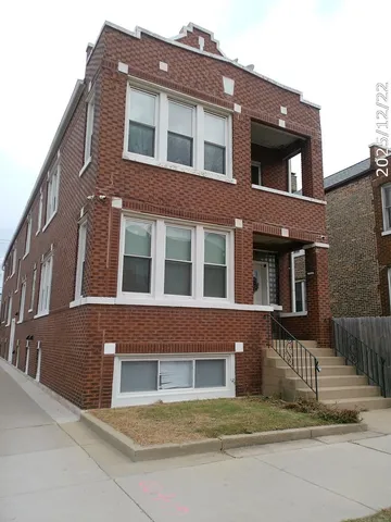 $1,400 | 2558 West 39th Place, Unit 1F, Chicago, IL 60632