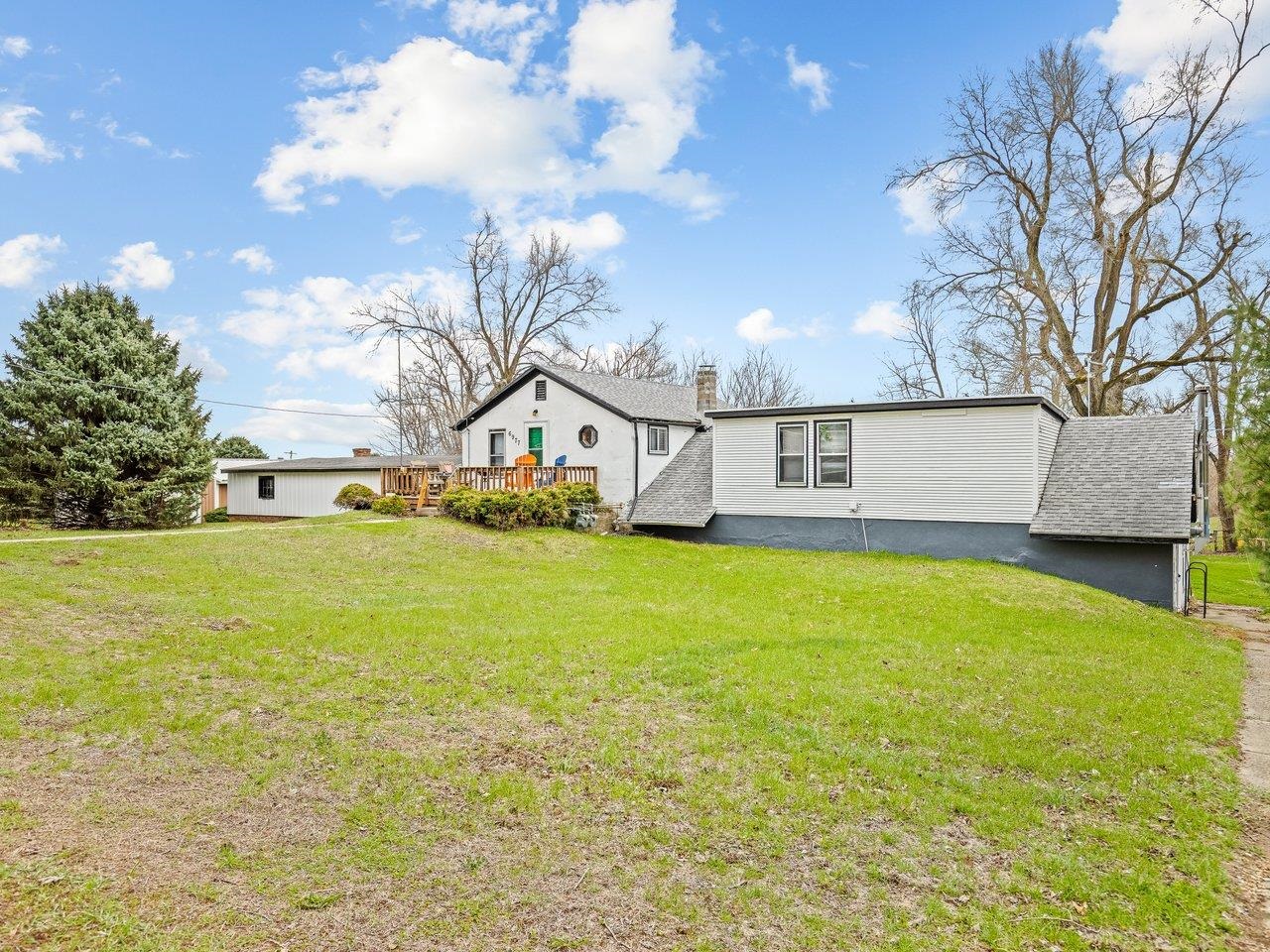 2280 South Rock City Road Ridott, IL 61067 - Photo 12 of 59