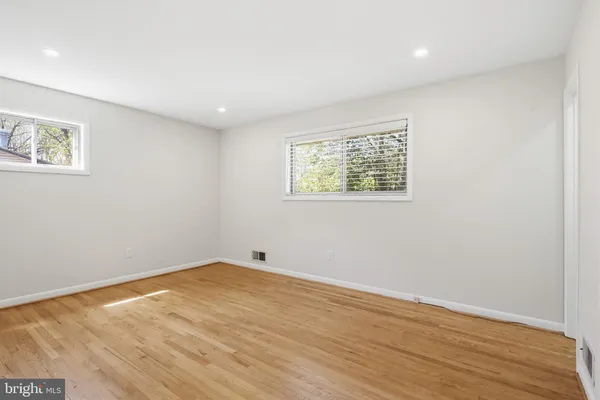 $3,500 | 9717 Hedin Drive, Silver Spring, MD 20903