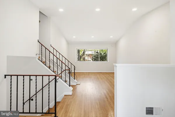 $3,500 | 9717 Hedin Drive, Silver Spring, MD 20903