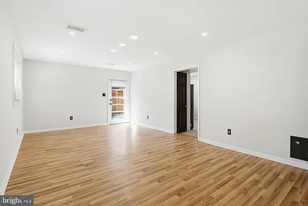 $3,500 | 9717 Hedin Drive, Silver Spring, MD 20903