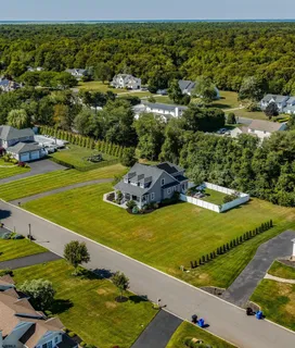 $865,000 | 19 Queen Anne Court, Ocean View, NJ 08230