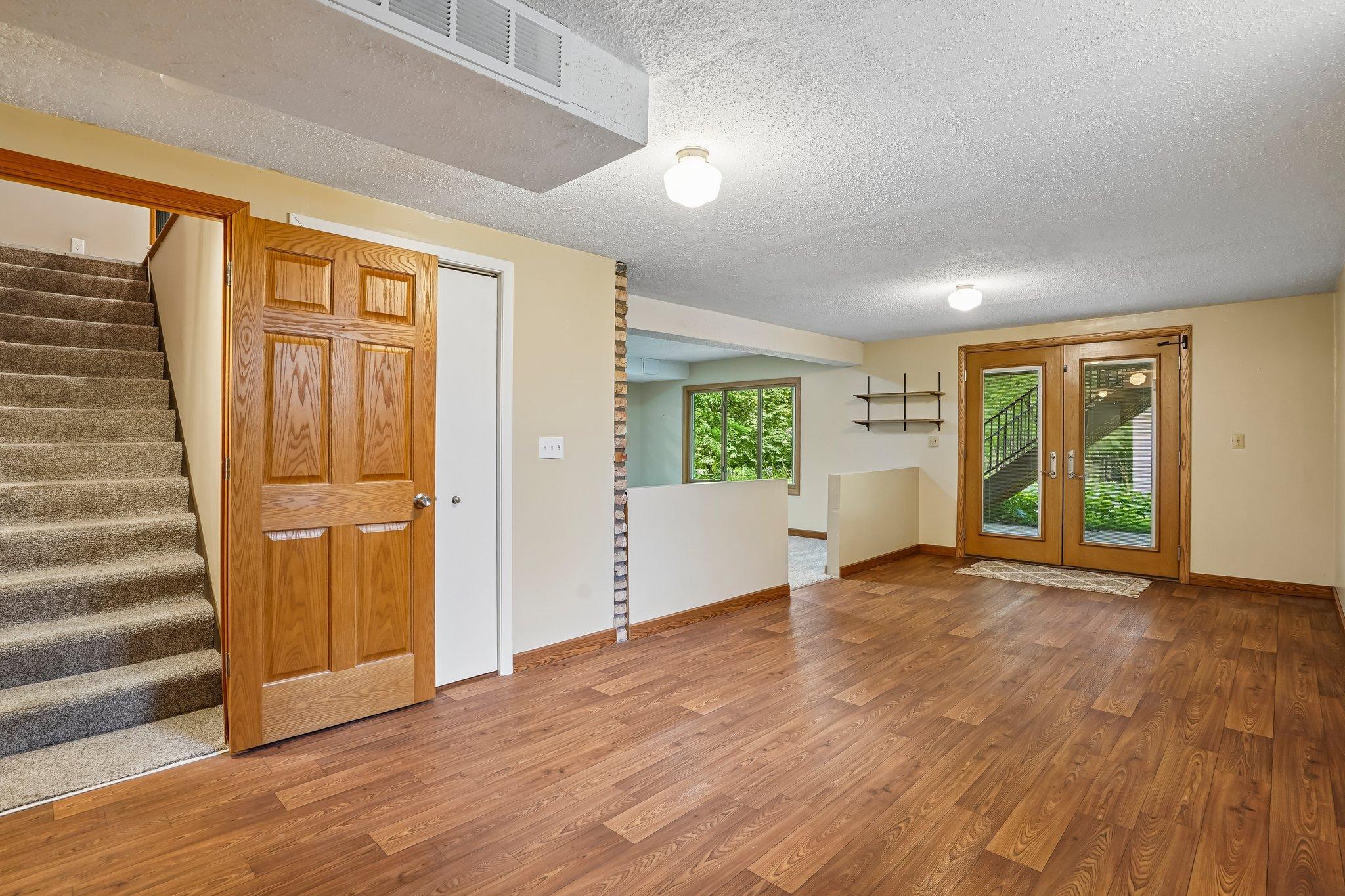 4580 Oak Pond Road Eagan, MN 55123 - Photo 28 of 79 Gallery Image 28