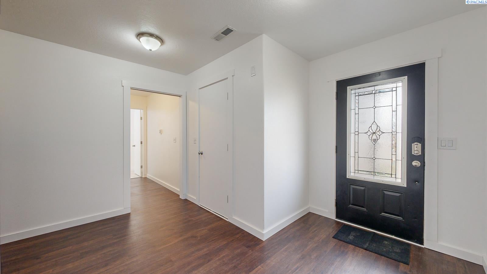 2573 Jason Loop Richland, WA 99352 - Photo 9 of 21 Gallery Image 9