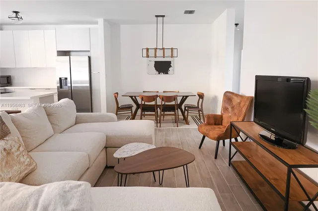 $5,500 | 160 Northeast 57th Street, Unit B, Miami, FL 33137