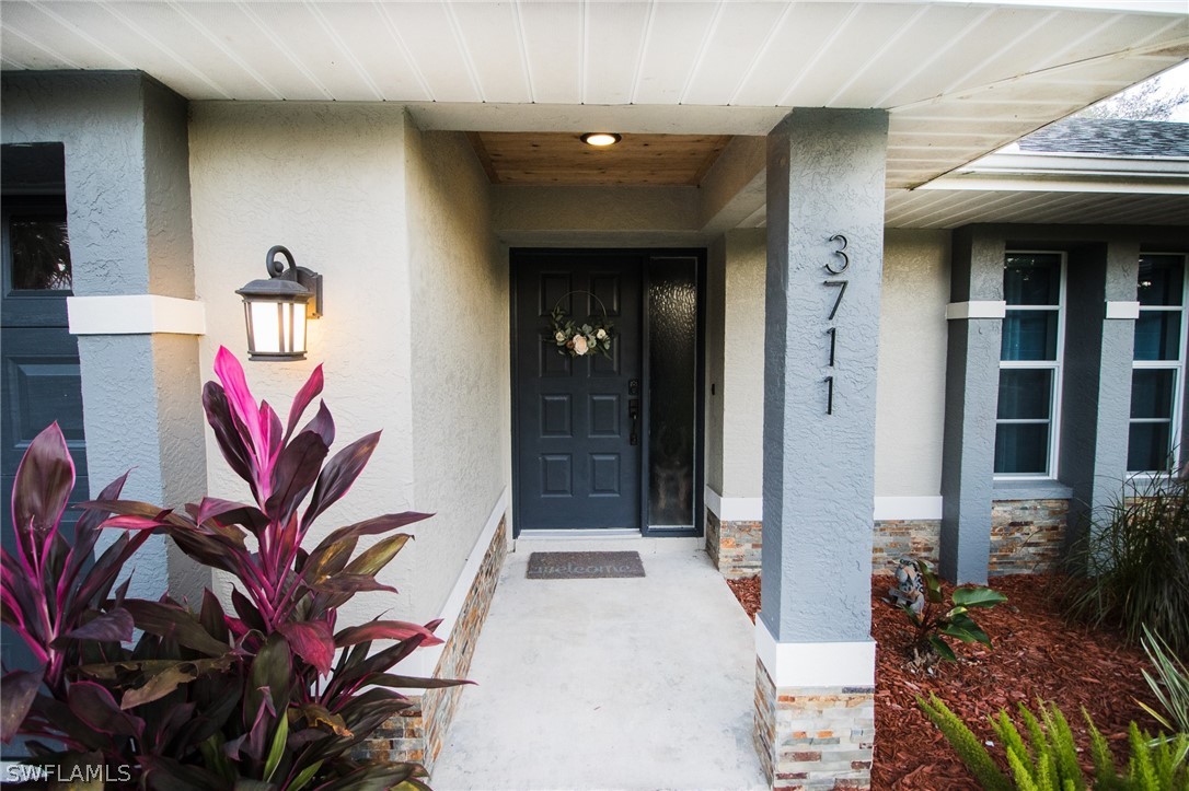 3711 Bateman Road Alva, FL 33920 - Photo 2 of 34 Gallery Image 2