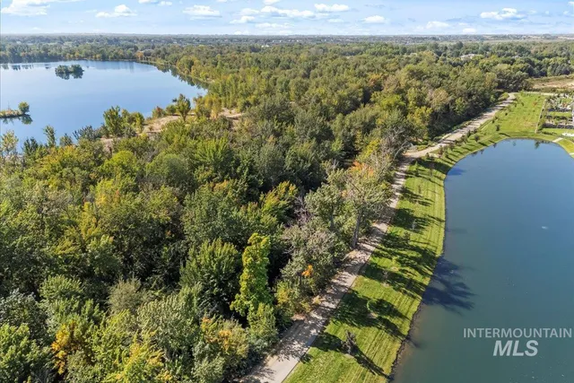 $959,999 | 5718 West Polecat Drive, Eagle, ID 83616