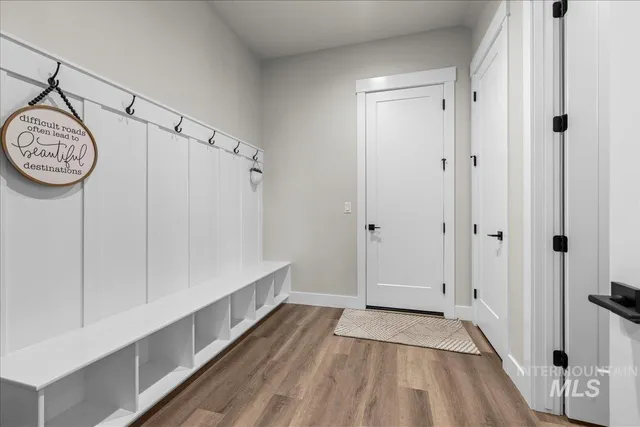 $959,999 | 5718 West Polecat Drive, Eagle, ID 83616