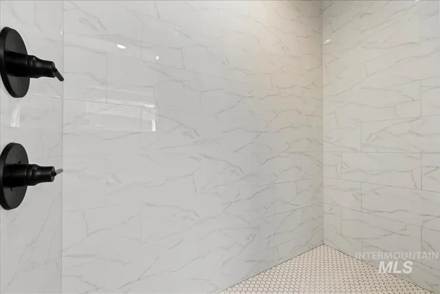 $959,999 | 5718 West Polecat Drive, Eagle, ID 83616