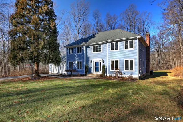 $975,000 | 84 Chelsea Court, Orange, CT 06477