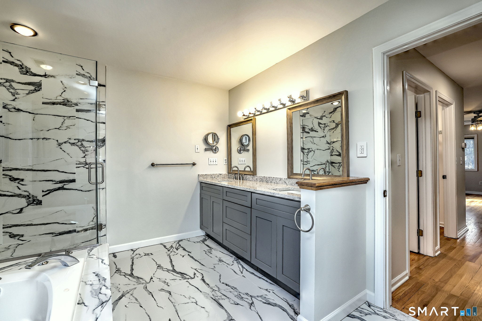 84 Chelsea Court Orange, CT 06477 - Photo 29 of 39