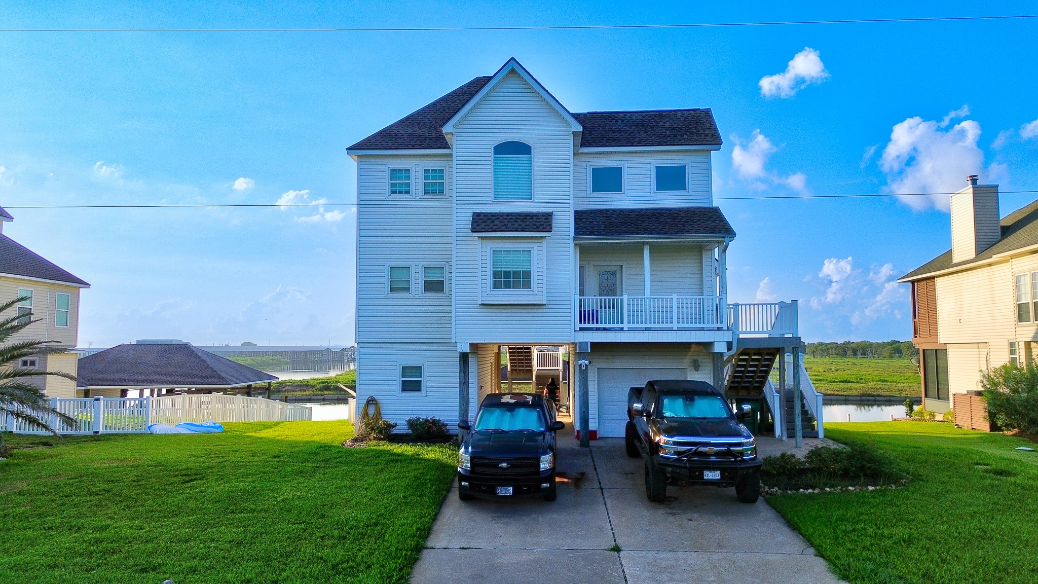 211 Tuna Run Freeport, TX 77541 - Photo 3 of 40