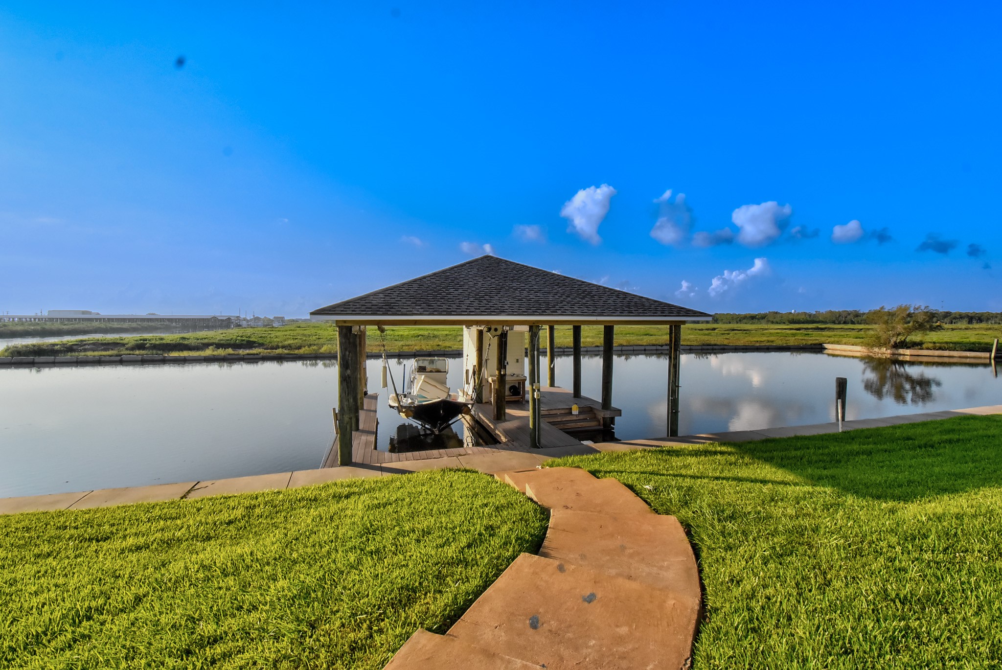 211 Tuna Run Freeport, TX 77541 - Photo 8 of 40