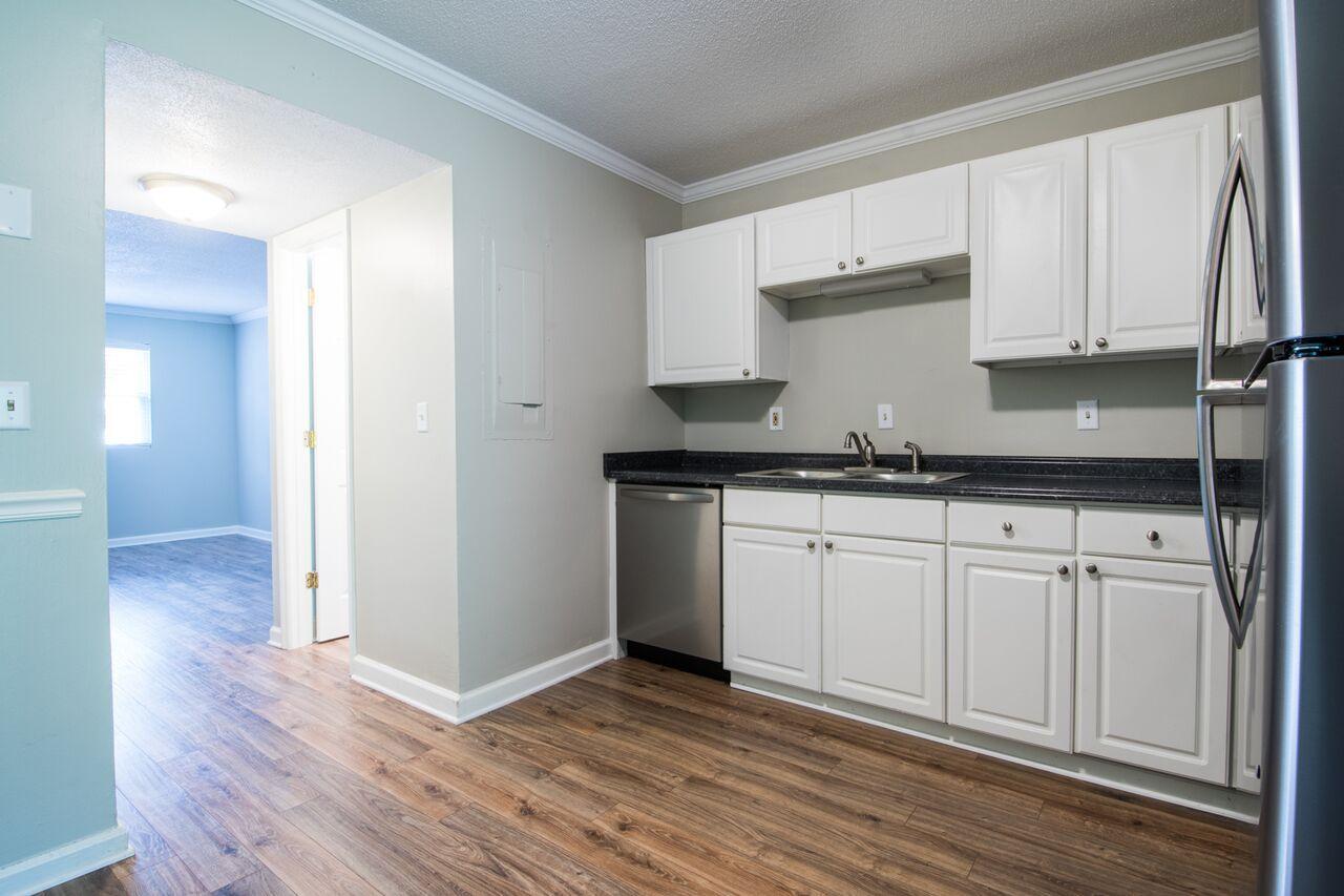 1848 Mepkin Road, Unit E8 Charleston, SC 29407 - Photo 4 of 17 4.Kitchen