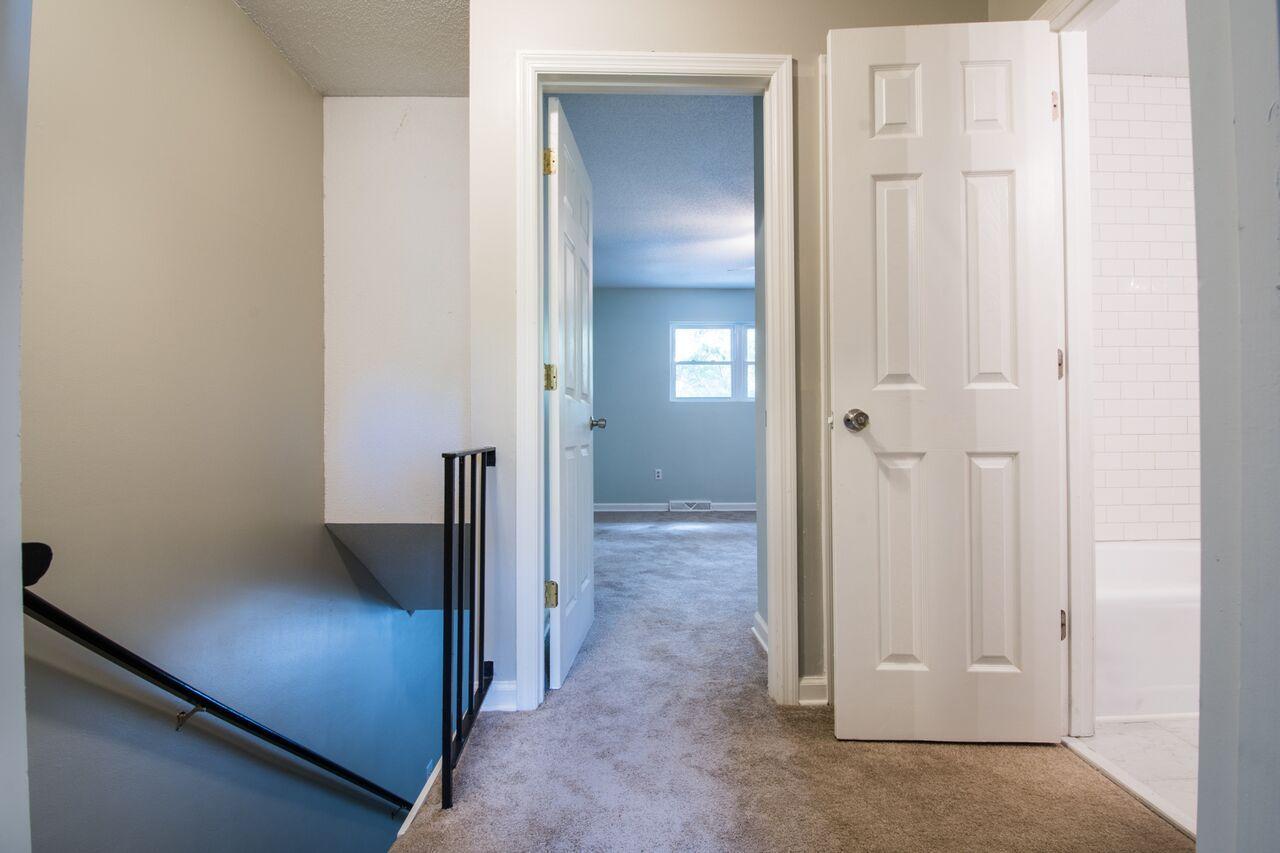 1848 Mepkin Road, Unit E8 Charleston, SC 29407 - Photo 9 of 17 9.Upstairs Foyer
