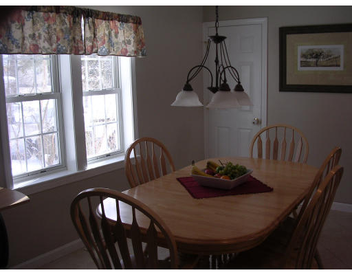 26 Ridgeway Avenue Billerica, MA 01821 - Photo 12 of 24 Gallery Image 12